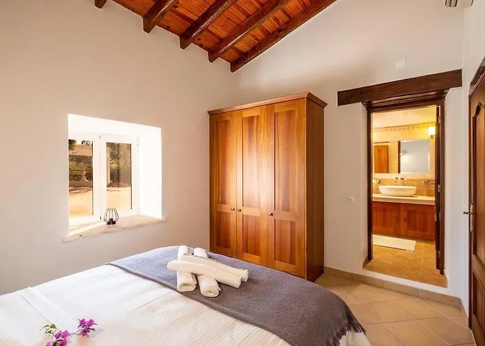 Casa Amada - Private Villa - Heated Pool - Free Wifi - Air Con
